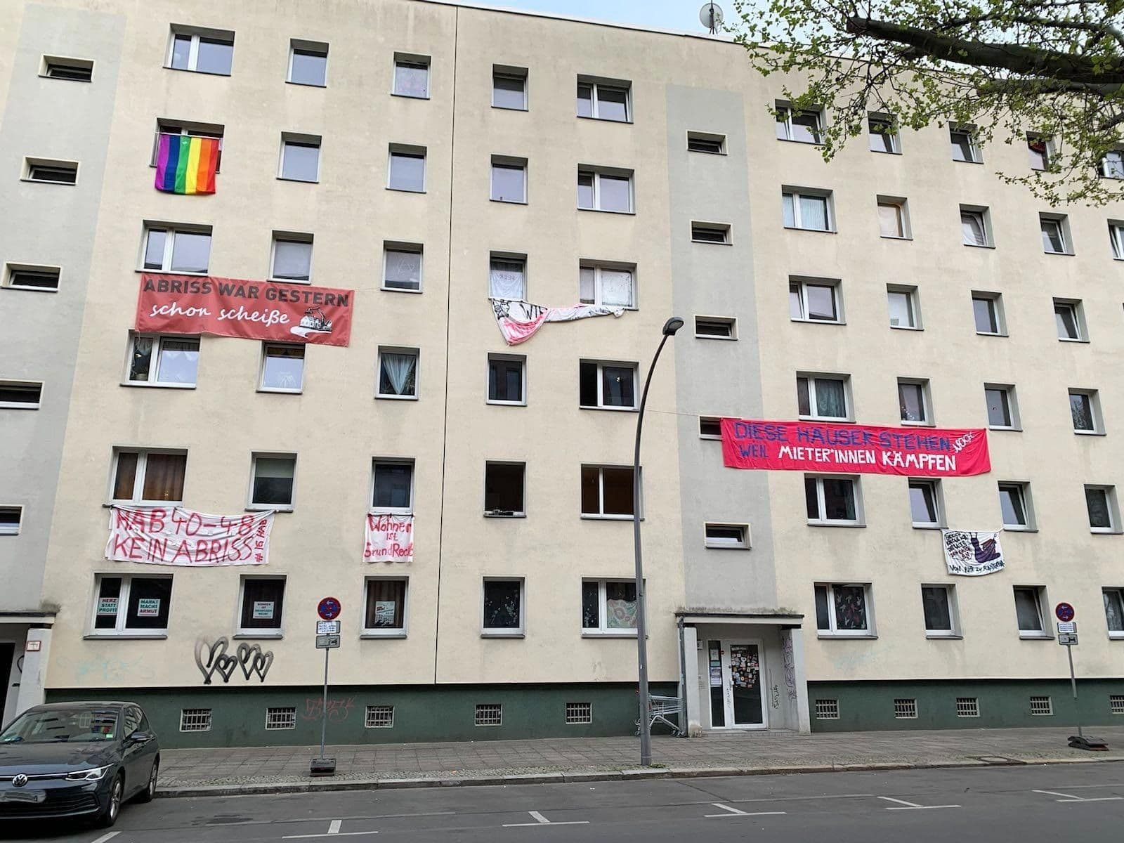 Bild zum Artikel:  Forderung nach Rekommunalisierung der Habersaathstraße 40-48